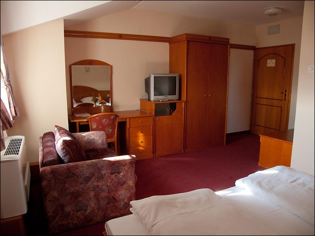Hotel Lagus Gornji Kneginec المظهر الخارجي الصورة